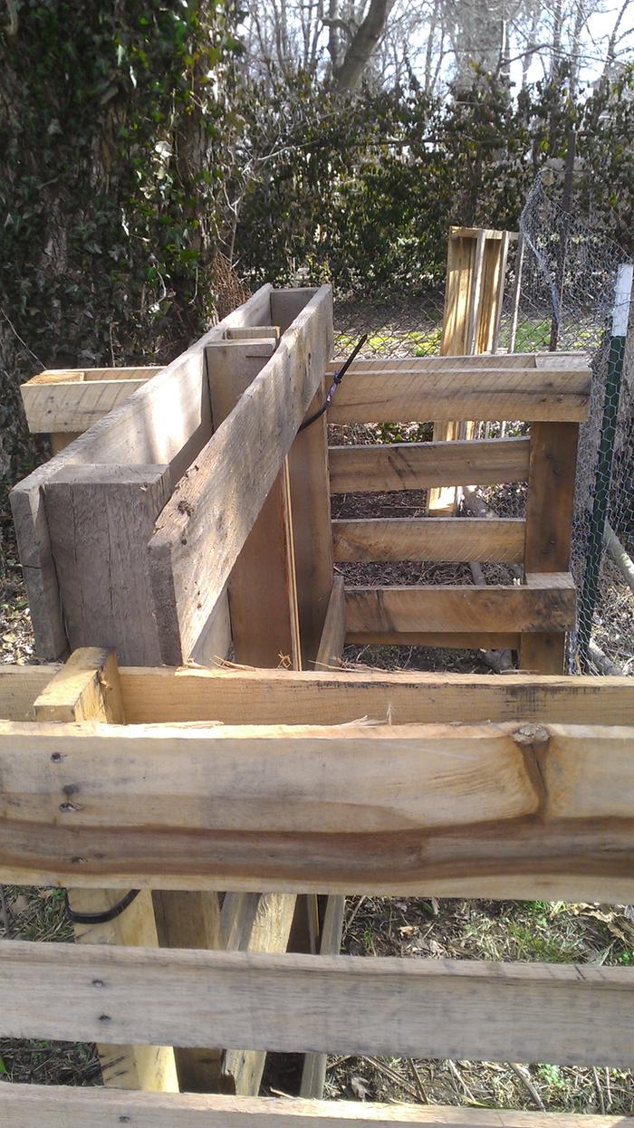 [Thumbnail for Pallet Fence_01.jpg]